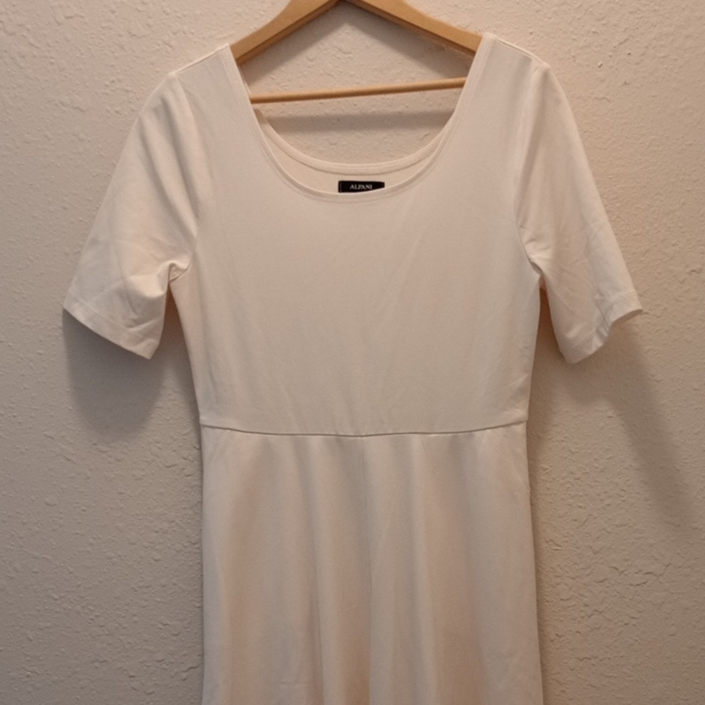 🤍Alfani White Dress • Short Sleeve • Scoop Neck • Minimalist Fit & Flare